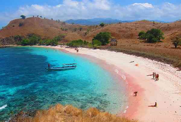 «Мы немного побаивались» Индонезия — это не только райские пляжи. Чего стоит остерегаться туристам из России? travel-mos.ru 2019 год 